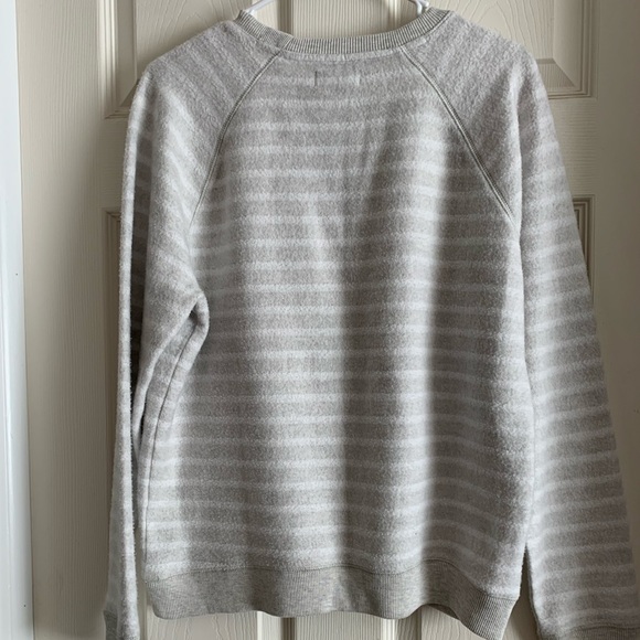 Lucky Brand White Gray Stripes Top Size Large - Picture 10 of 16